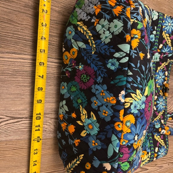 Vera Bradley Bags - Picture 5 of 16